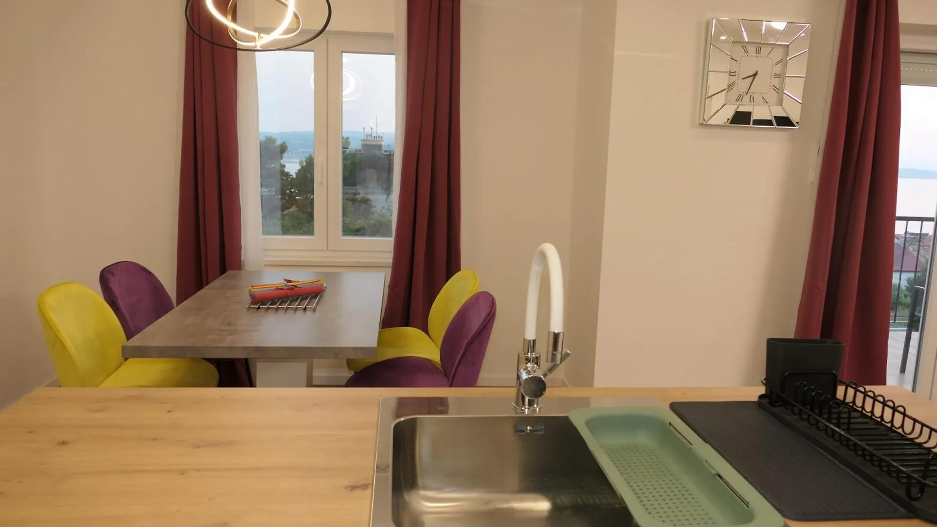 Apartmani Bura Crikvenica 0*,  Croatia